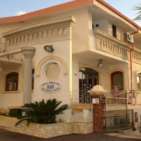 פאלרנה Hotel Mistef מראה חיצוני תמונה