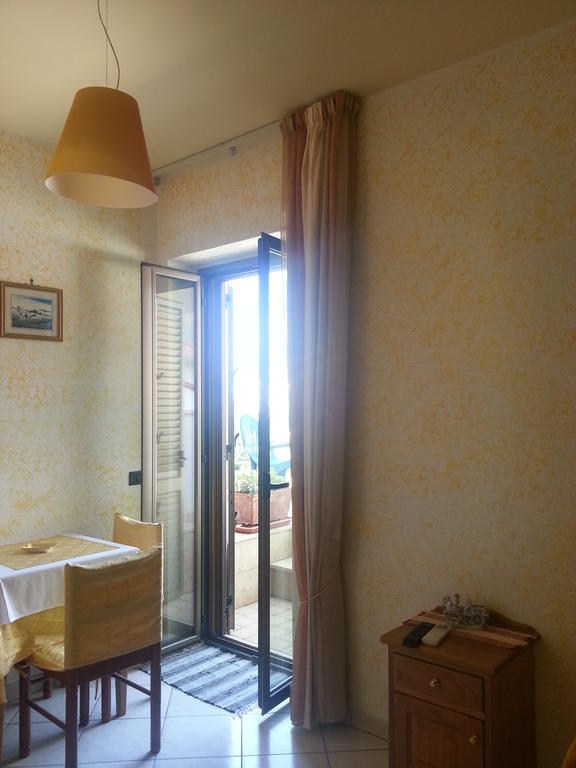 פאלרנה Hotel Mistef חדר תמונה
