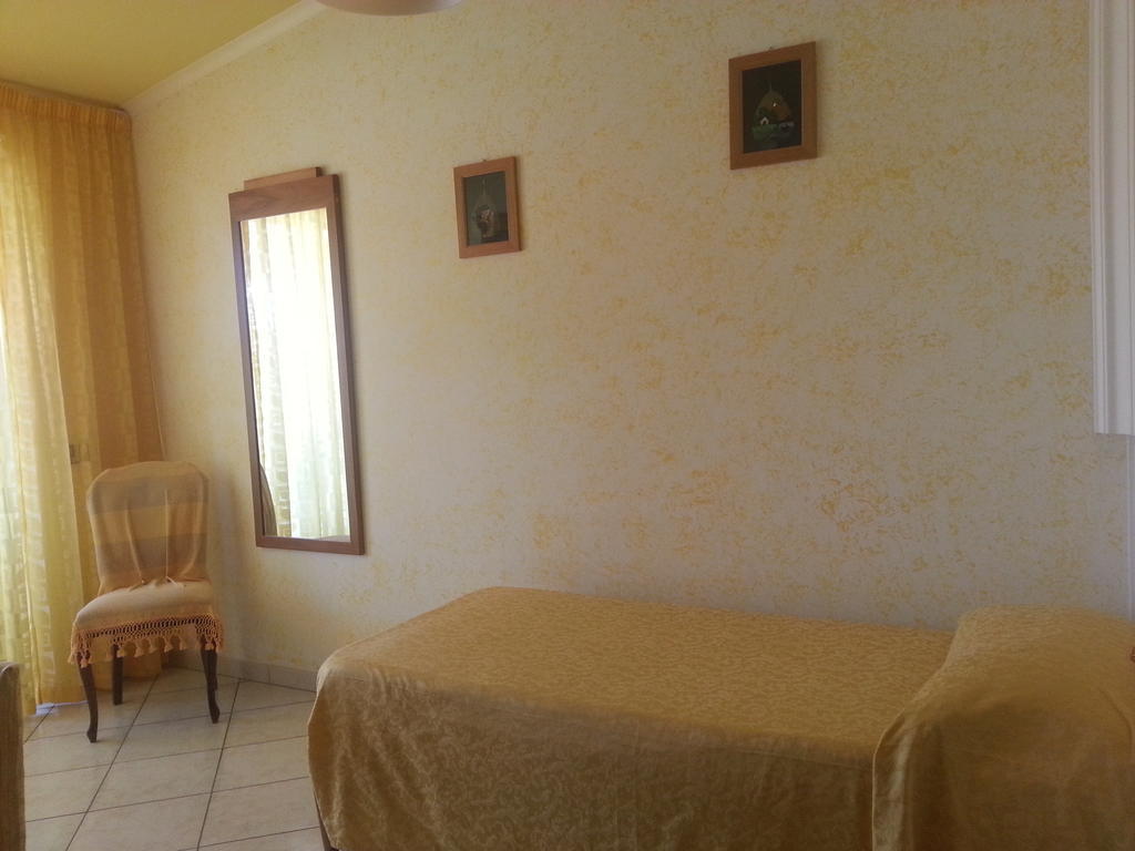 פאלרנה Hotel Mistef חדר תמונה