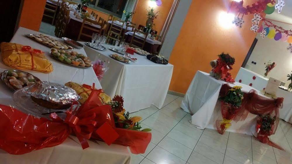 פאלרנה Hotel Mistef מראה חיצוני תמונה